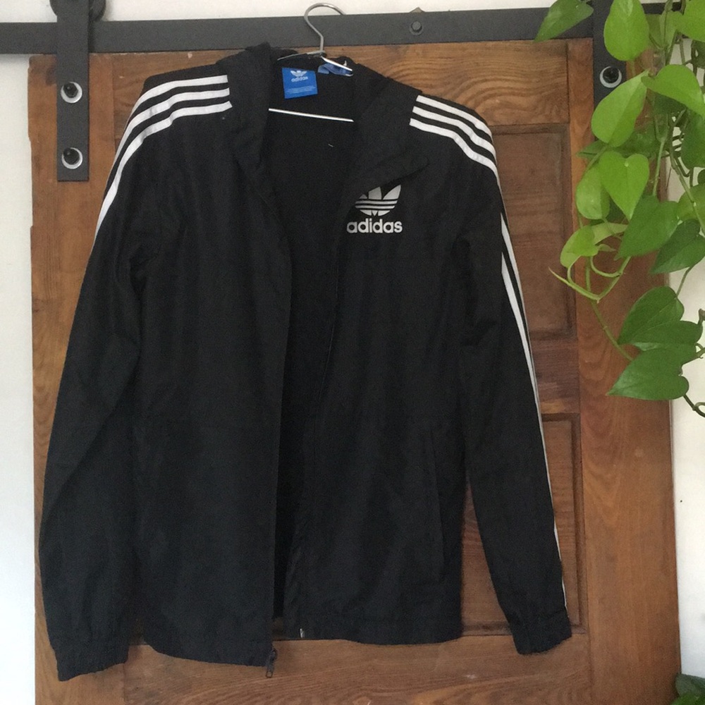 Rain/windbreaker jacket excellent condition